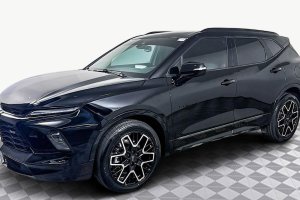 2023 Chevrolet Blazer RS - Image 3