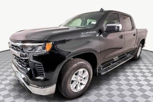 2025 Chevrolet Silverado 1500 LT - Image 3