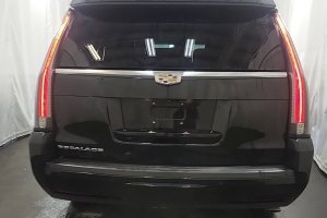 2020 Cadillac Escalade PLATINUM - Image 5
